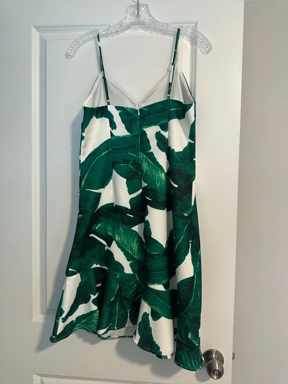 Davi & Dani Palm Leaf Dress - Picture 2 of 7